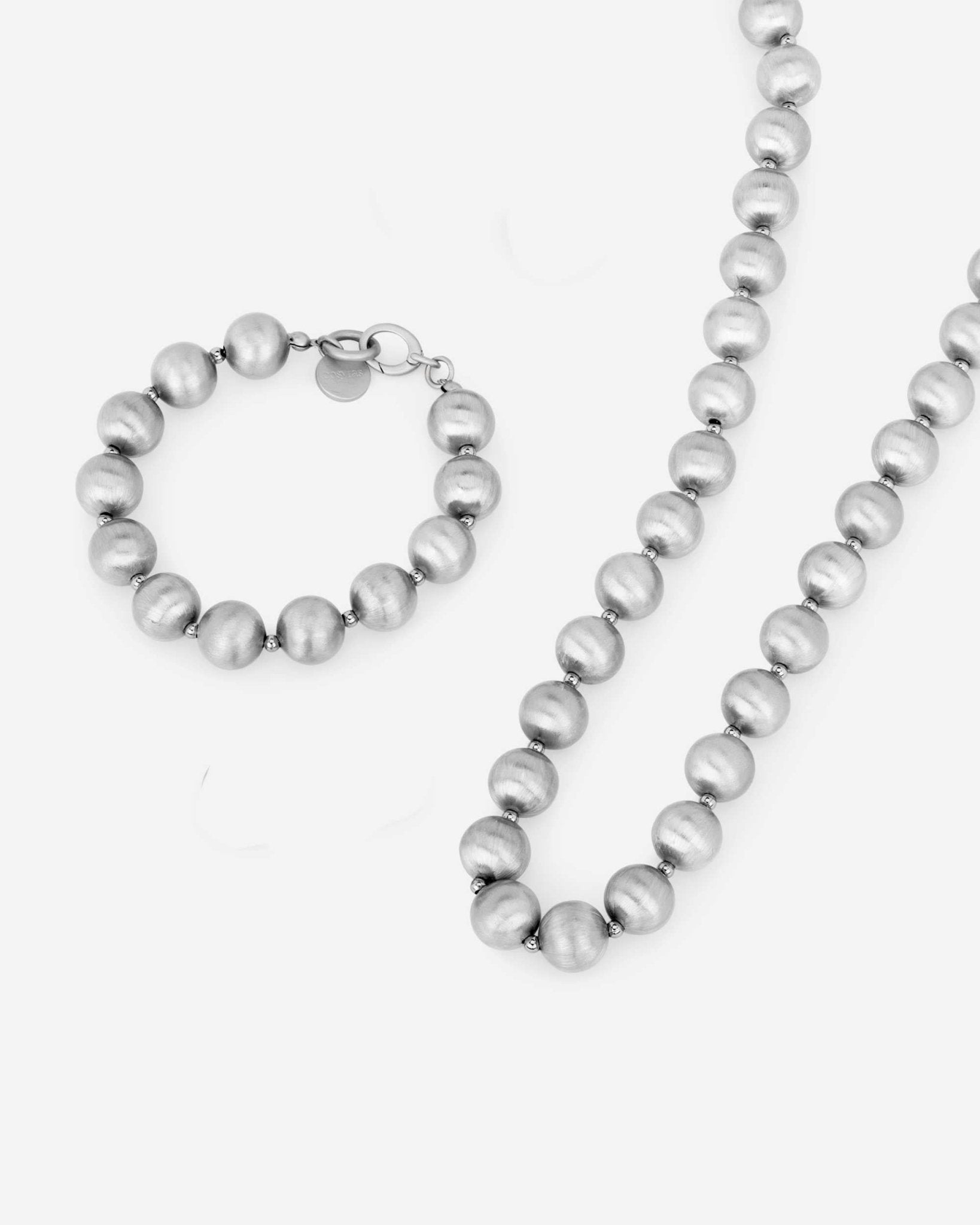 Lumina Silver Sphere Duo Set mit Halskette und Armband aus gebürstetem 925 Silber von Cosytas, Schmuckmarke aus Zürich