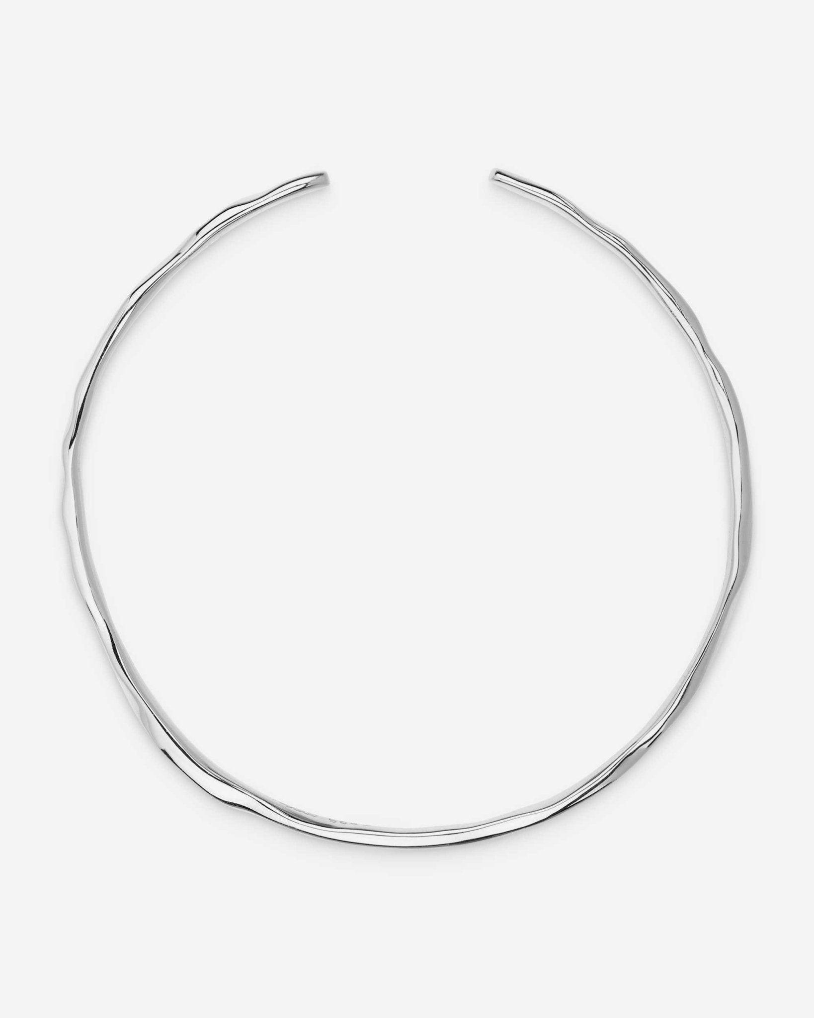Silver Flow Armband von Cosytas, Schmuckmarke aus Zürich, reines 925 Silber, organisch fliessendes Design
