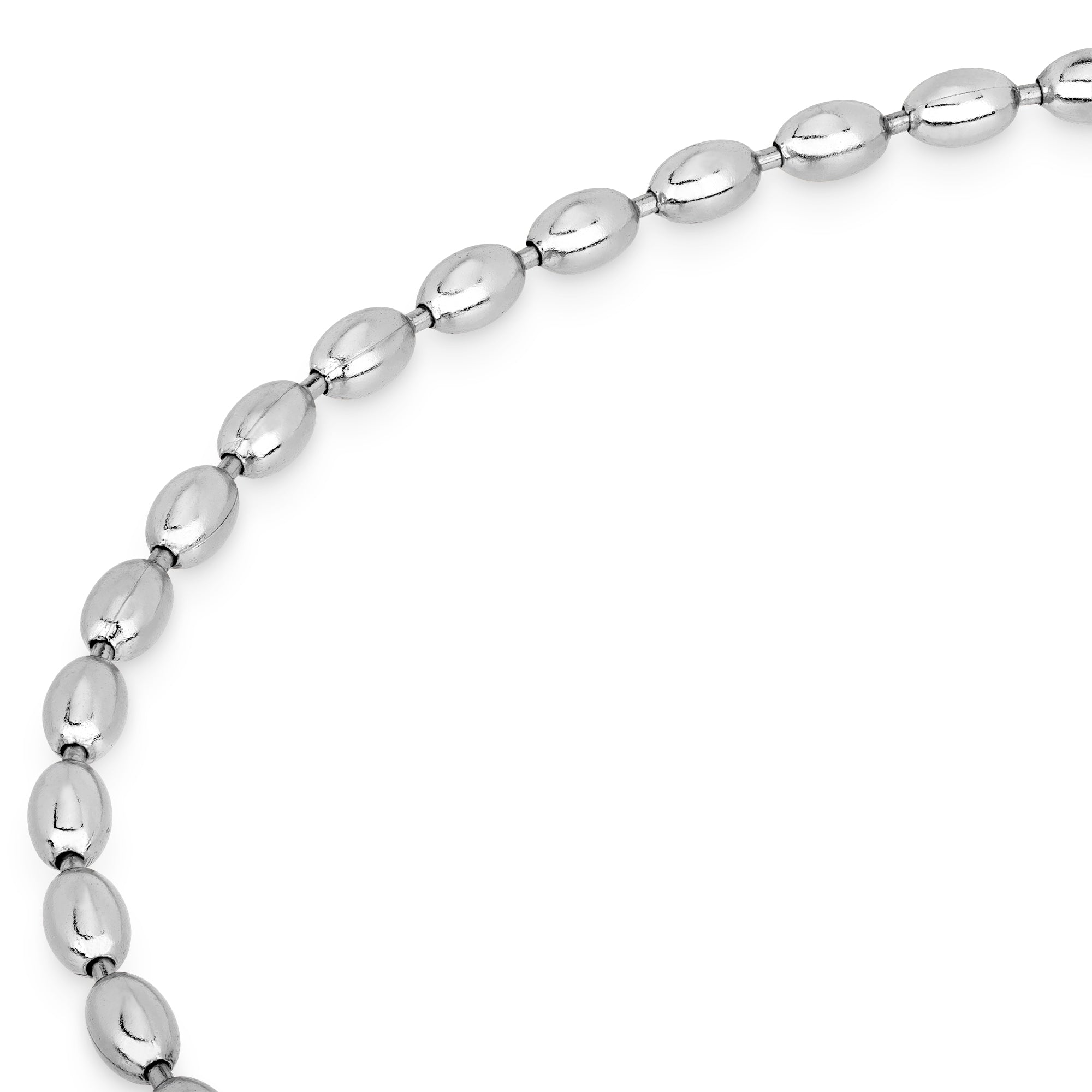 Naheaufnahme des Cosytas Silver Drops Armbands aus 925er Sterling-Silber mit polierten, ovalen Perlen und feiner Verarbeitung.
