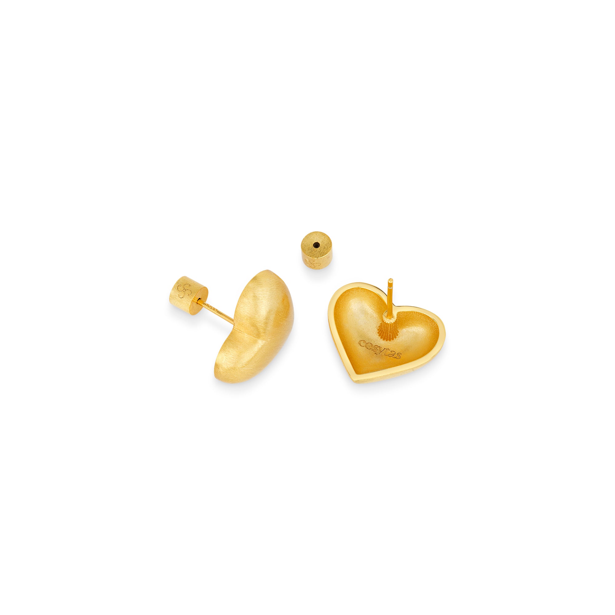 Vorder- und Rueckansicht der Lumina Gold Heart Ohrringe aus Metalllegierung, 18k-gold-vergoldet, mit mattierter Herzform.