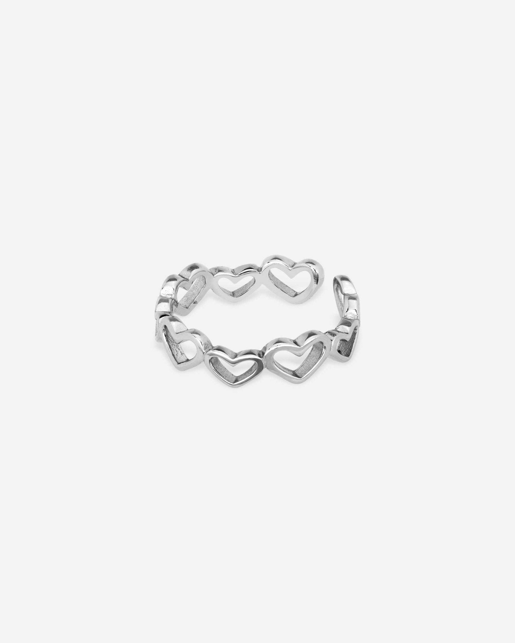 Seitenansicht des Silver Heartbeat Rings von Cosytas gefertigt aus 925er Sterling Silber